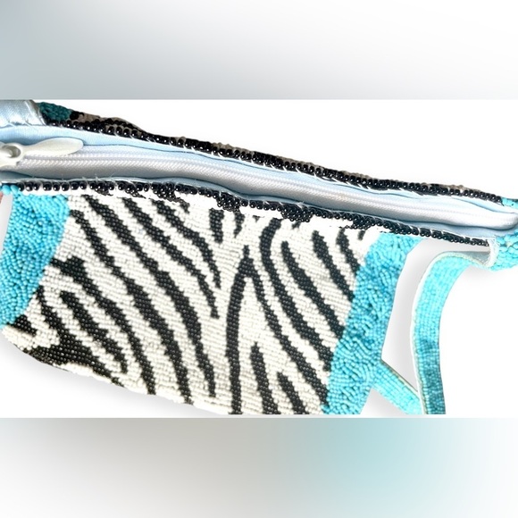 Funky Y2K Vintage Christiana Hand Beaded Zebra Print & Blue Square Crossbody Bag - Picture 6 of 14